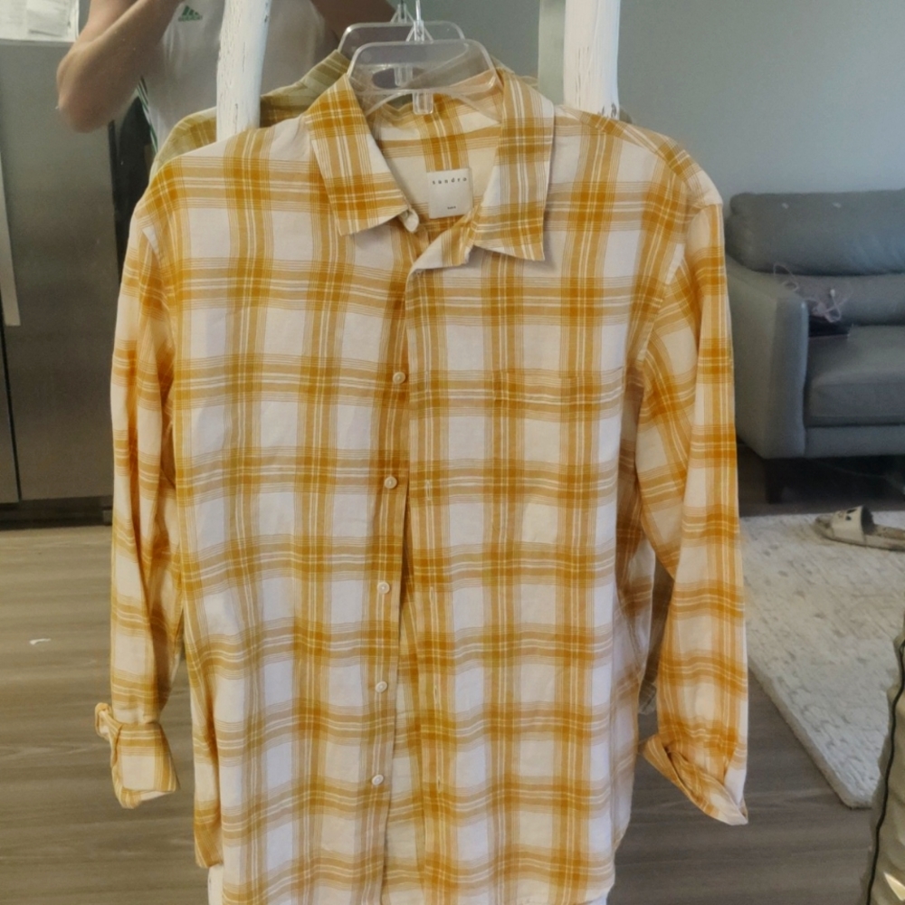 Sandro linen dress shirt worn twice.